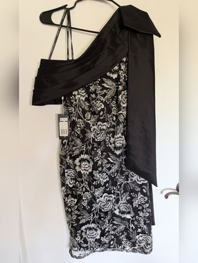 Tadashi Shoji Black and White One-Shoulder Floral Lace Cocktail Dress
